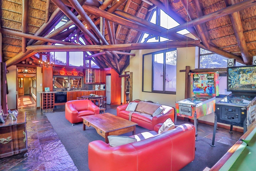 4 Bedroom Property for Sale in Kosmos North West